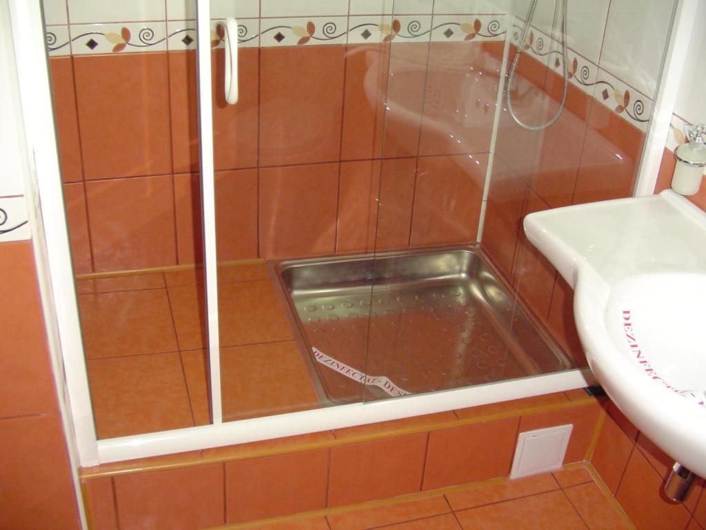 Hotel Europa Ploieşti Zimmer foto